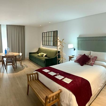 Apartamentos Turisticos La Plaza Чипиона Экстерьер фото