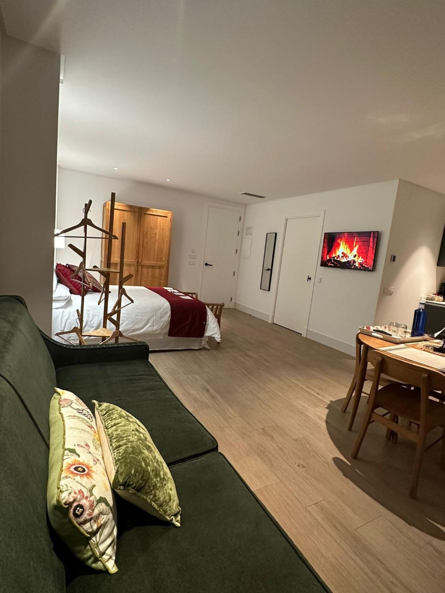 Apartamentos Turisticos La Plaza Чипиона Экстерьер фото
