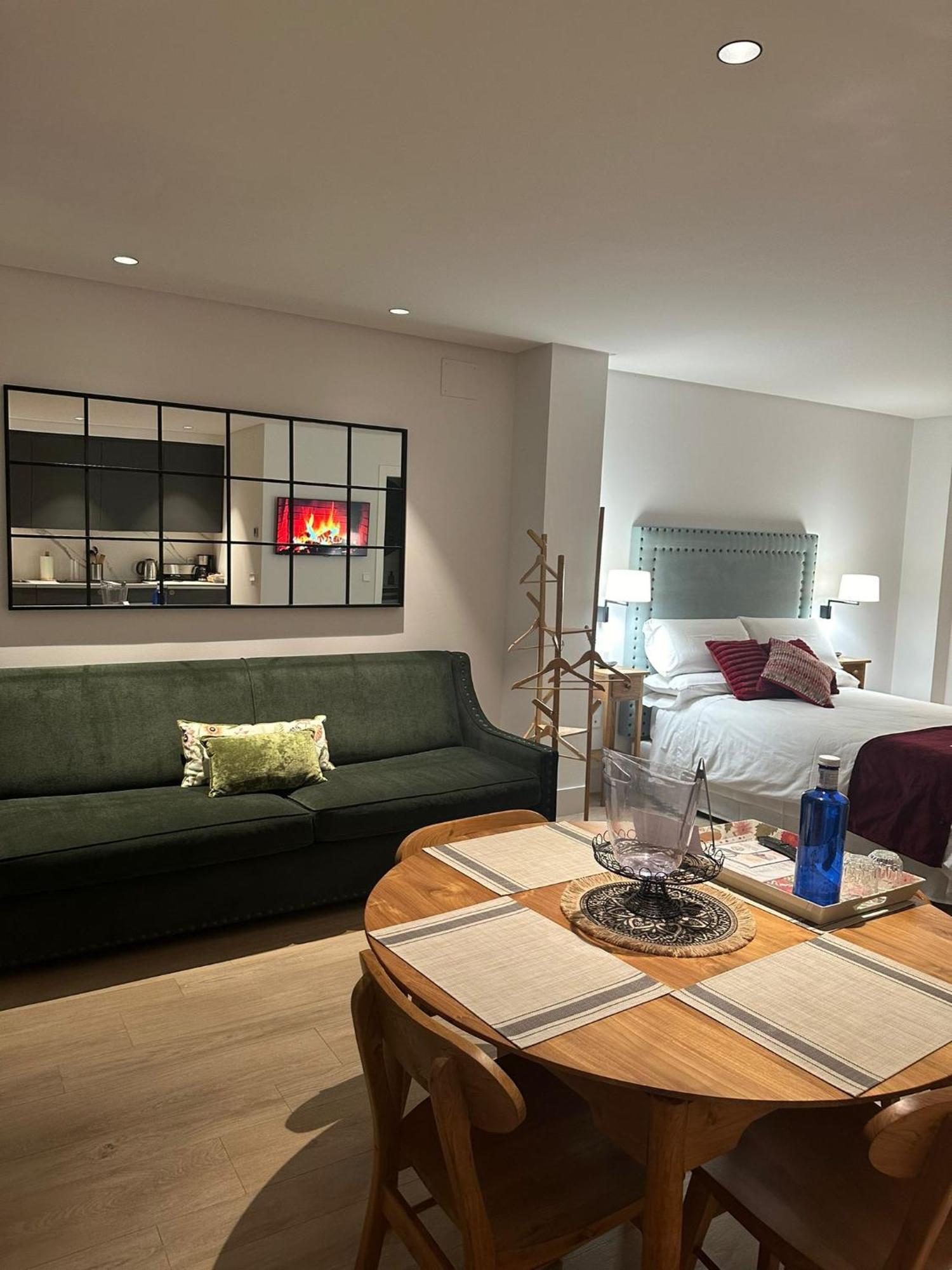 Apartamentos Turisticos La Plaza Чипиона Экстерьер фото