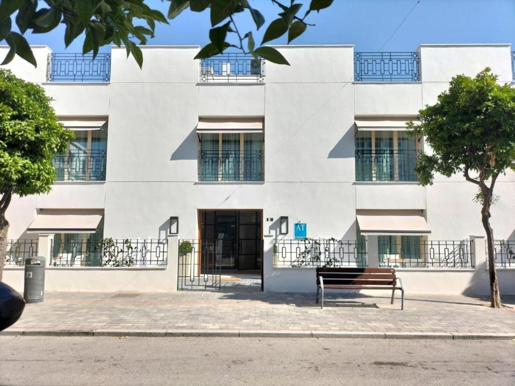 Apartamentos Turisticos La Plaza Чипиона Экстерьер фото