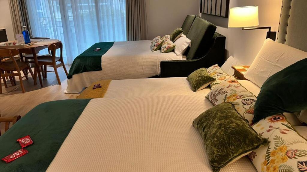 Apartamentos Turisticos La Plaza Чипиона Экстерьер фото
