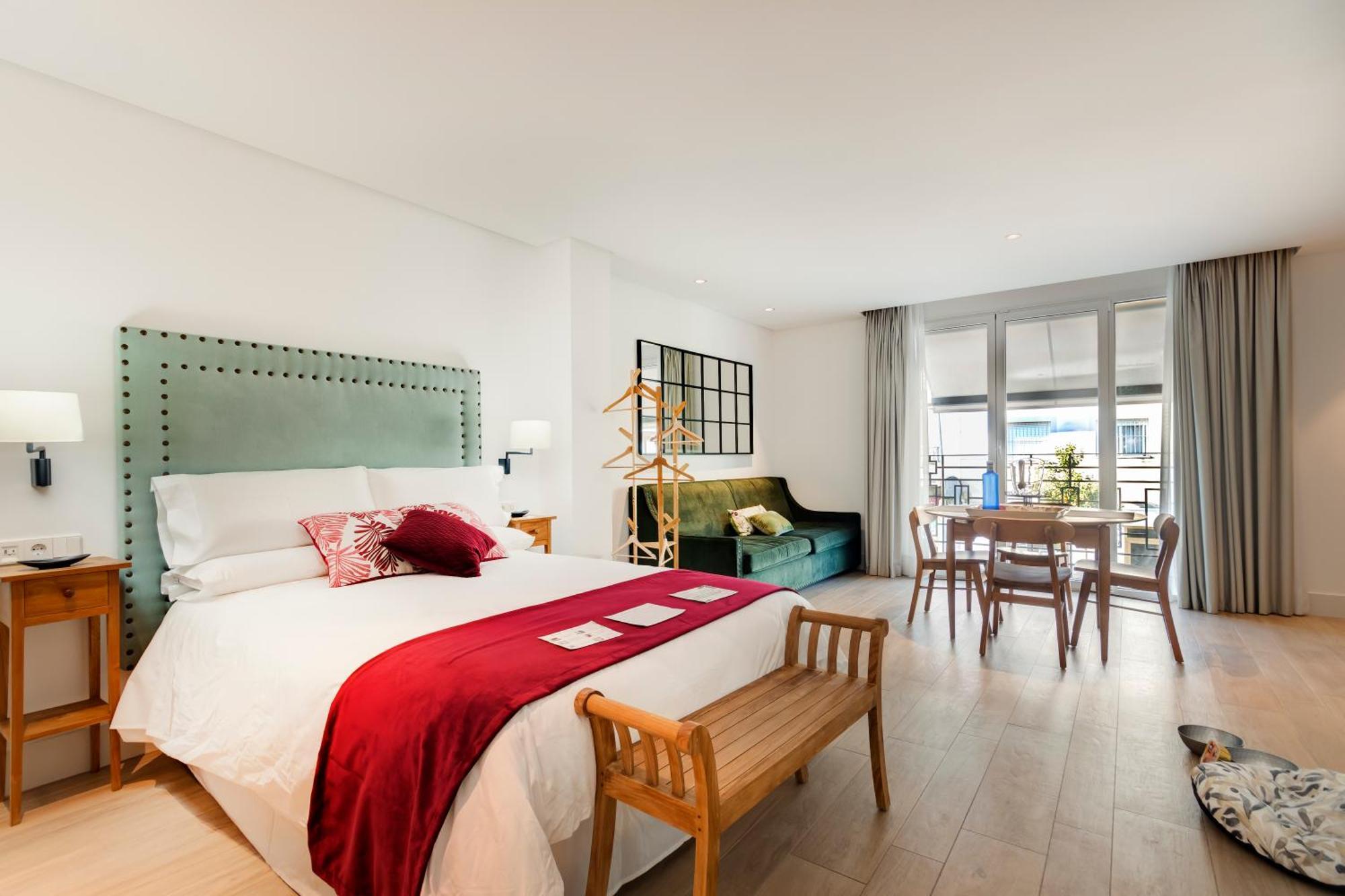 Apartamentos Turisticos La Plaza Чипиона Экстерьер фото