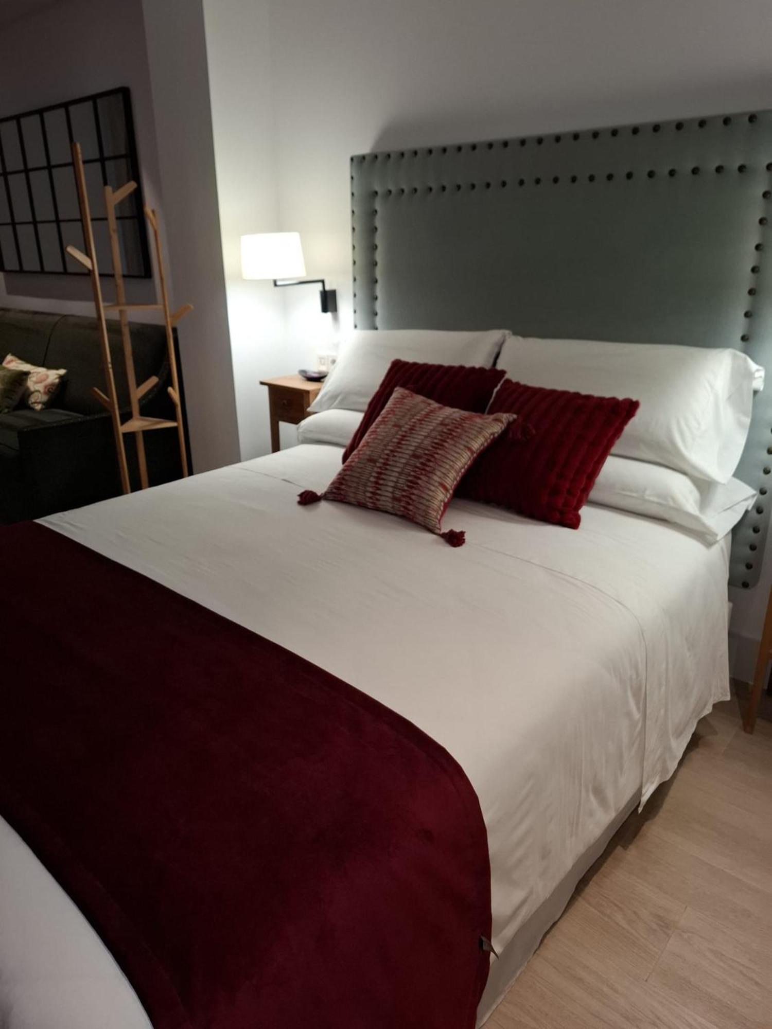 Apartamentos Turisticos La Plaza Чипиона Экстерьер фото